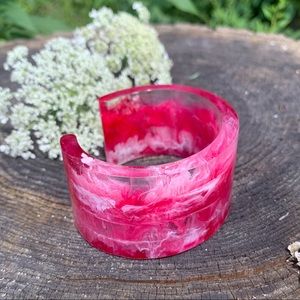 Handmade✨VAIN VALENTINE Red & White Cuff Bangle
